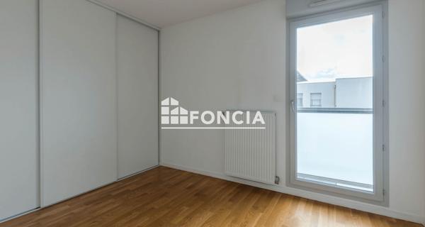 Location Appartement 3 pièces 71.05 m² - Décines-charpieu 69150
