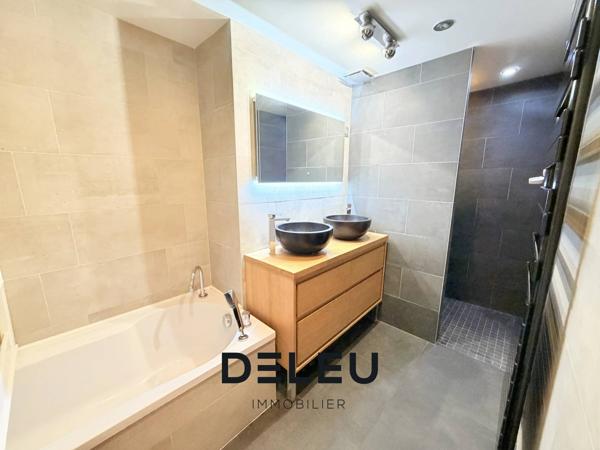 PROCHE CROIX, à Wasquehal, maison de 106m² (120m² utiles) avec terrasse, jardin et garage