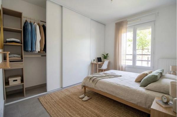 ROBION (84440) – Rare à la vente : Maison de plain-pied avec jardin, terrasse et 2 parkings au cœur du Luberon - 235.000 €