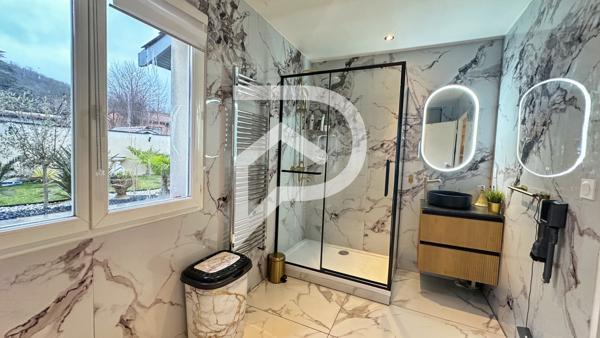 Maison 7 pièces 159.2 m2