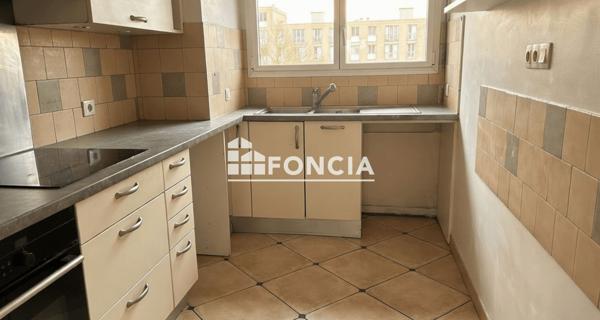 À vendre Appartement 5 pièces 108 m² - Versailles 78000