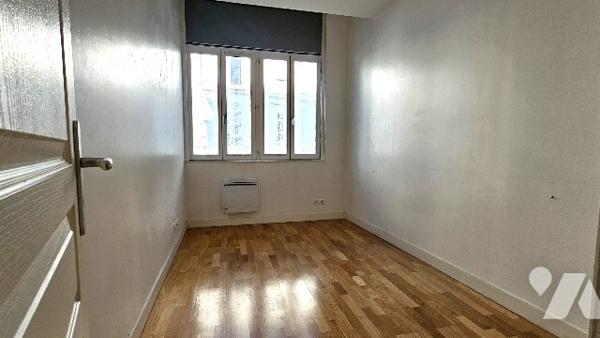 EXCLUSIVITÉ : EPERNAY CENTRE - Appartement T3 - 52 m² - Ascenseur - Parking sécurisé