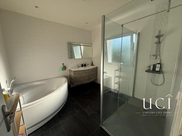 Maison d'architecte - 5 chambres - 256 m² - Basse Goulaine