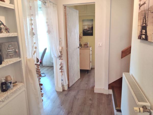 Maison rénovée 5 pièces – 93 m² – Pons (17160) – calme et vue sur le Donjon