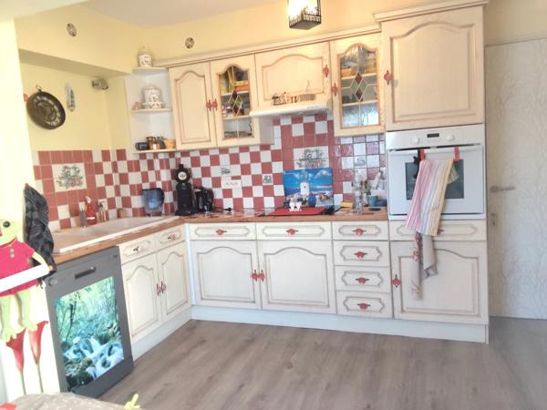 Maison rénovée 5 pièces – 93 m² – Pons (17160) – calme et vue sur le Donjon