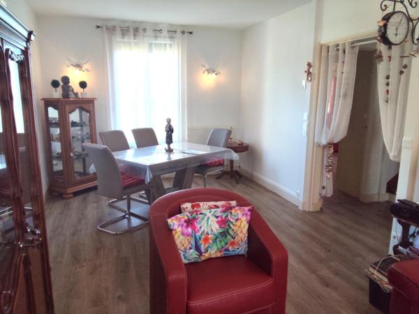 Maison rénovée 5 pièces – 93 m² – Pons (17160) – calme et vue sur le Donjon