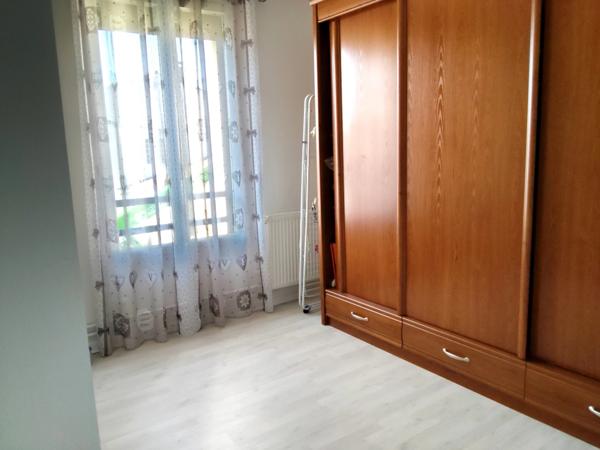 Maison rénovée 5 pièces – 93 m² – Pons (17160) – calme et vue sur le Donjon