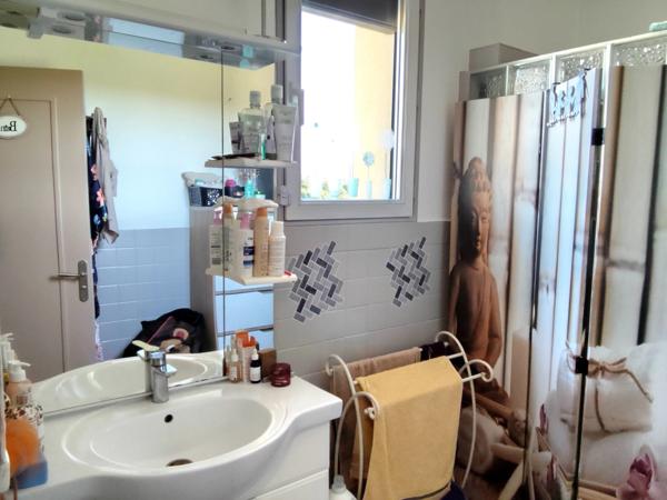 Maison rénovée 5 pièces – 93 m² – Pons (17160) – calme et vue sur le Donjon