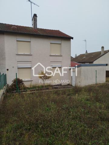 MAISON DANS QUARTIER RESIDENTIEL PROCHE ECOLES et CITE SCOLAIRE Collège et Lycée
