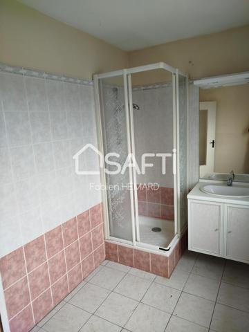 MAISON DANS QUARTIER RESIDENTIEL PROCHE ECOLES et CITE SCOLAIRE Collège et Lycée