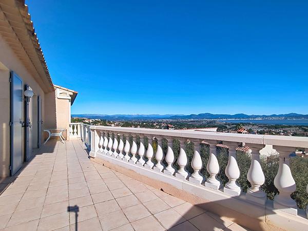 Saint-Aygulf vue mer exceptionnelle garage piscine