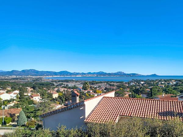 Saint-Aygulf vue mer exceptionnelle garage piscine