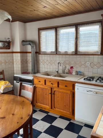 Montagny (73350) ACHAT - VENTE : MAISON - CHALET - GRANGE - bel ensemble A RENOVER - MONTAGNY 73350