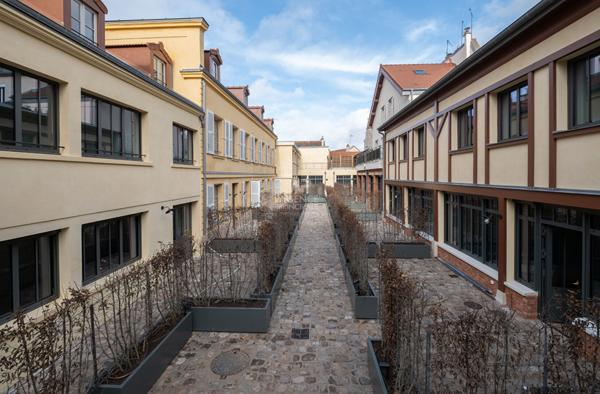 Versailles Notre-Dame - Maison 3 pièces 90.20 m² au sol avec terrasse €995 000 ** - Référence 25730