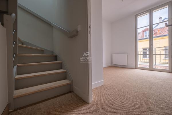 Versailles Notre-Dame - Maison 3 pièces 90.20 m² au sol avec terrasse €995 000 ** - Référence 25730