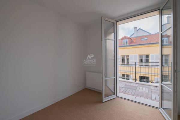 Versailles Notre-Dame - Maison 3 pièces 90.20 m² au sol avec terrasse €995 000 ** - Référence 25730