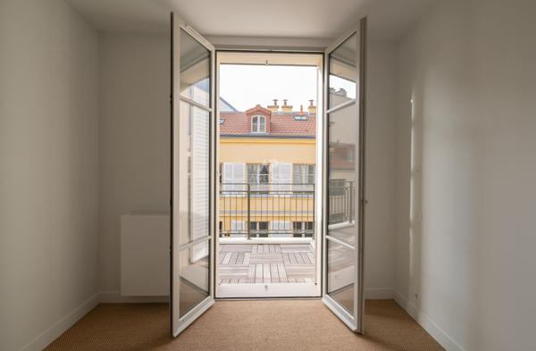 Versailles Notre-Dame - Maison 3 pièces 90.20 m² au sol avec terrasse €995 000 ** - Référence 25730