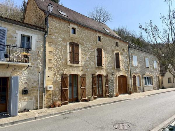 Maison ancienne - Saint-cyprien Maison à vendre à proximité de Saint-Cyprien (24)