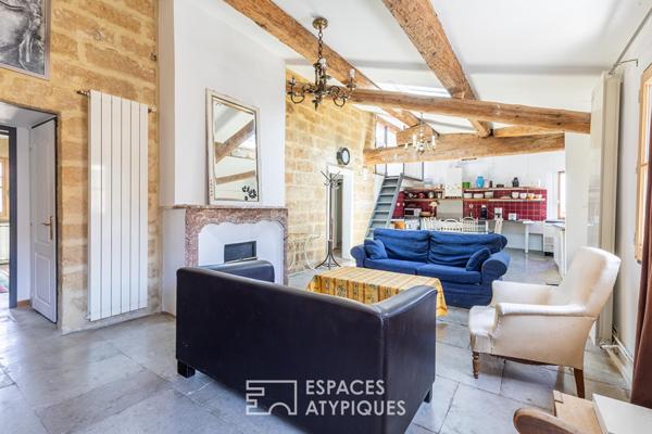 Appartement en dernier étage d’un hôtel particulier dans l’Écusson