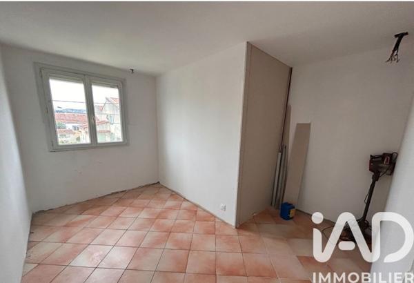 Location appartement 4 pièces 85 m² Saint-Victoret