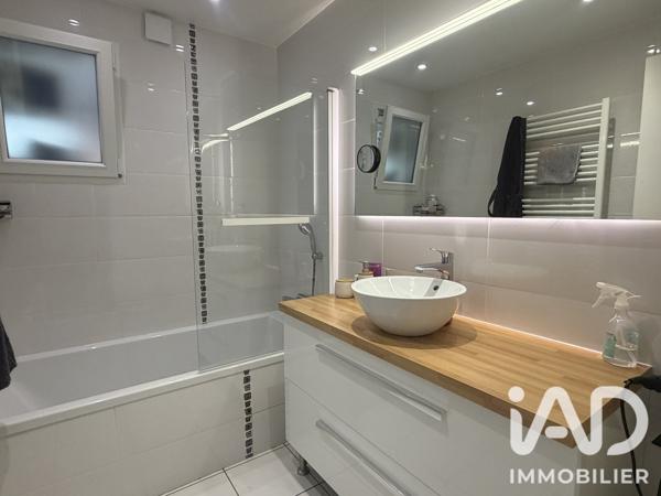 Appartement à vendre 3 pièces 76 m² Saint-Jean-de-Maurienne