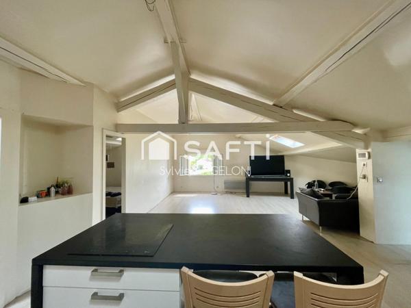 Dernier étage – 85 m² lumineux à Cessieu, avec clim !