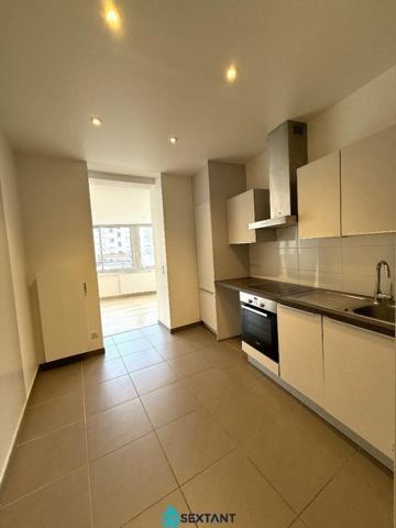 DIVONNE-LES-BAINS- Bel appartement T4 - 87 m² - Centre-ville- 435.000 