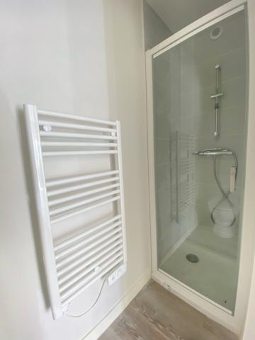 Studio
                                                                                                                                                                                                                                                                                                                        1 pièce(s)                                                                                                                                                                                                                                                                                                                              17.87  m²