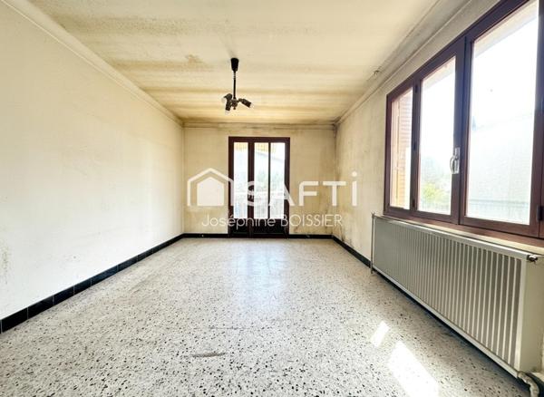 A VISITER SUR CARPENTRAS (84)  - MAISON TRADITIONNELLE DE 89 M²  SUR TERRAIN DE 493 M²