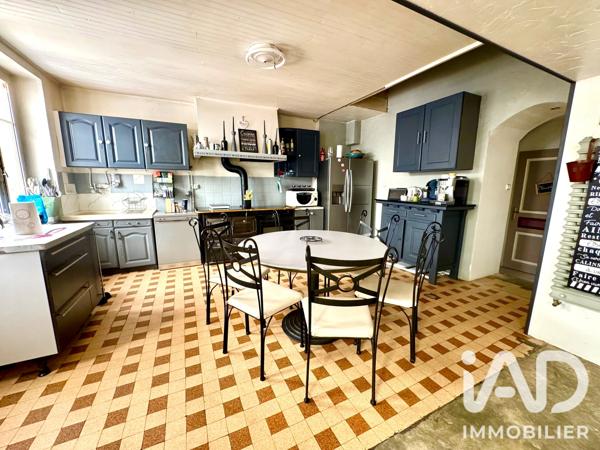 Maison à vendre 9 pièces 226 m² Anneyron