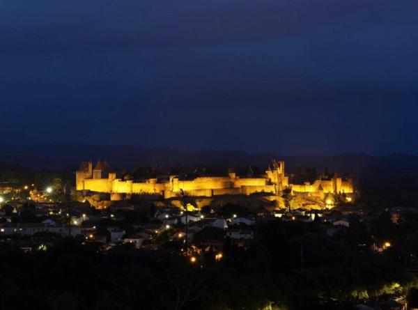 Appartement à vendre 5 pièces CARCASSONNE 105m2 environ (11) 3 chambres avec 2 terrasses et deux places de parking