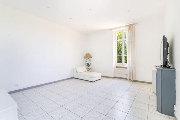 Maison 6 pièces 220 m2