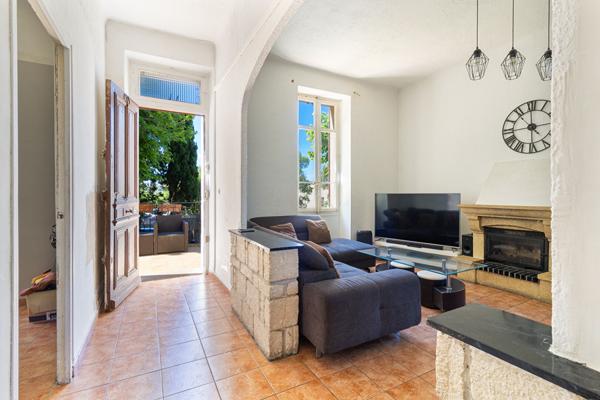 Maison 6 pièces 220 m2