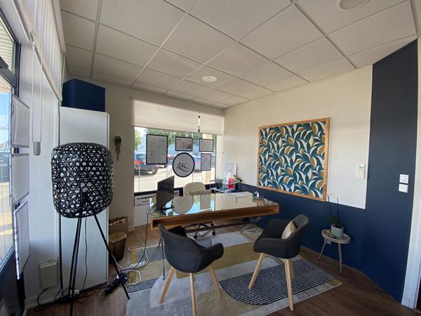LA ROCHELLE - LA VILLE EN BOIS - LOCAL COMMERCIAL DISPONIBLE 167 m²