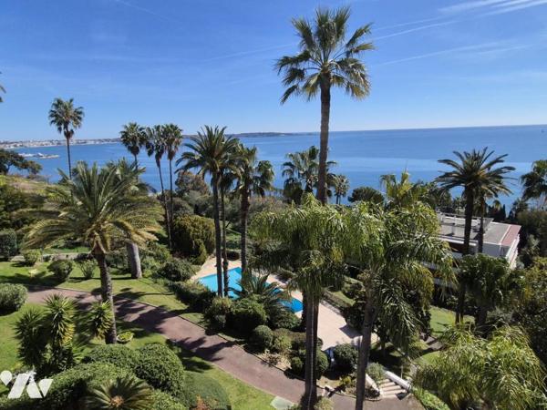Super CANNES - Dernier étage avec Roof top et vue mer panoramique !