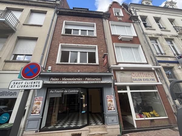Immeuble commercial à CAMBRAI (59400)
