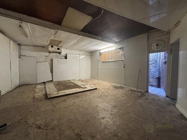 Immeuble commercial à CAMBRAI (59400)