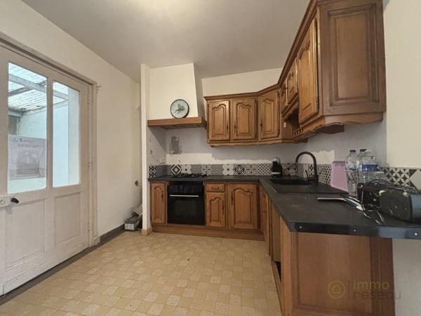 Immeuble commercial à CAMBRAI (59400)