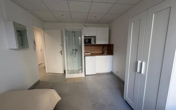 Appartement à louer    1 pièce •  Les Ulis