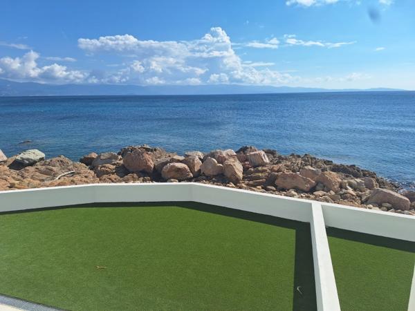 Sanguinaires T4/T5 duplex 140m² les pieds dans l'eau vue mer