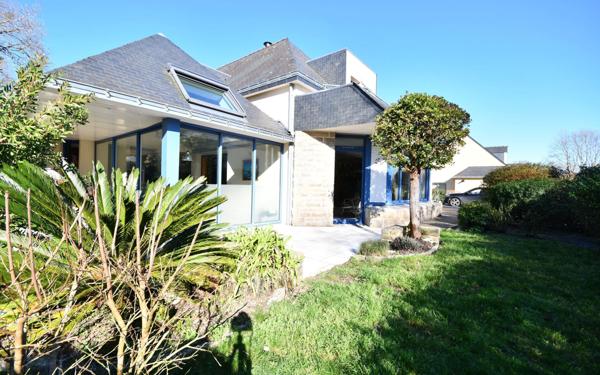 Maison à vendre    6 pièces • 215 m2 Surzur