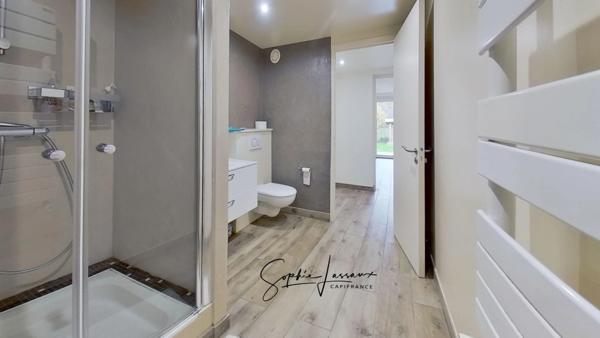 Dpt Yvelines (78), à vendre LA CELLE SAINT CLOUD maison familiale avec sous-sol en rez-de-jardin