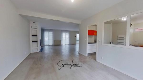 Dpt Yvelines (78), à vendre LA CELLE SAINT CLOUD maison familiale avec sous-sol en rez-de-jardin