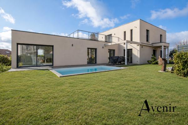 ST-DIDIER - MAISON MEUBLEE 6 PIECES - 213 m2 - GARAGE - PISCINE St didier au mont d or ST-DIDIER - MAISON MEUBLEE 6 PIECES - 213 m2 - GARAGE - PISCINE St didier au mont d or