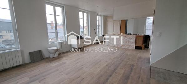 ORBEC CENTRE IMMEUBLE A RENOVER 4 ETAGES 400M² FORT POTENTIEL