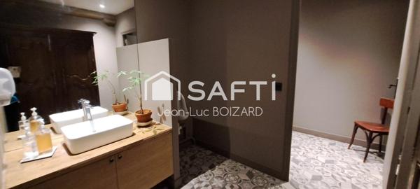 ORBEC CENTRE IMMEUBLE A RENOVER 4 ETAGES 400M² FORT POTENTIEL