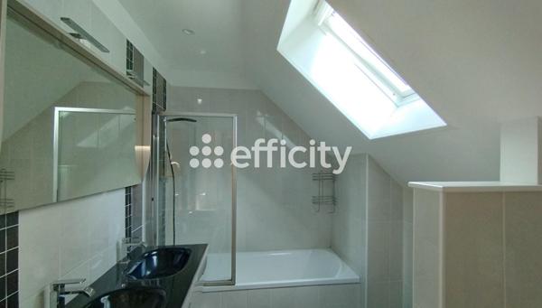 Maison
         8 pièces
        - 176 m² Bien prestige 925 000 € *