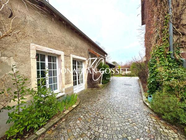 Épones: Propriété familiale de 10pcs - 7ch - 247m² avec sous-sol total et dépendance sur 1235m2 de terrain