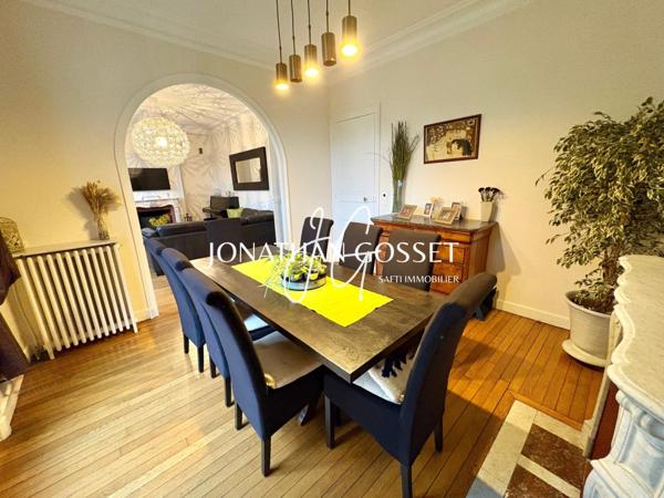 Épones: Propriété familiale de 10pcs - 7ch - 247m² avec sous-sol total et dépendance sur 1235m2 de terrain