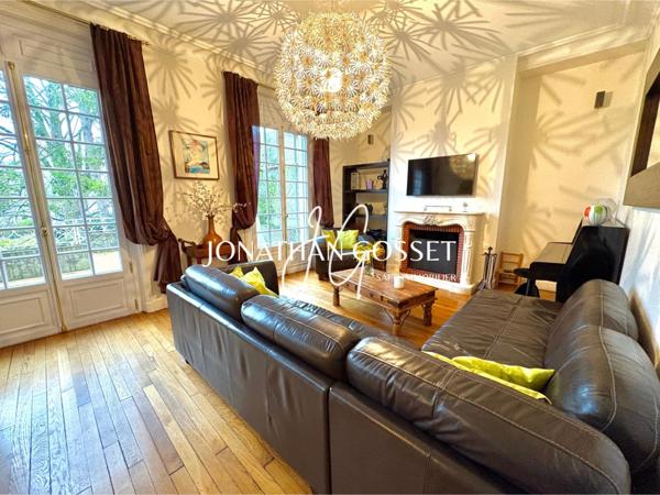 Épones: Propriété familiale de 10pcs - 7ch - 247m² avec sous-sol total et dépendance sur 1235m2 de terrain